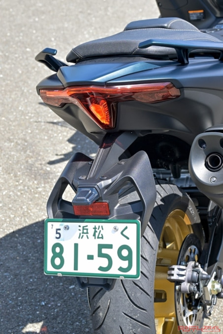 YAMAHA TMAX560 TECH MAX（2022年モデル）テールランプ