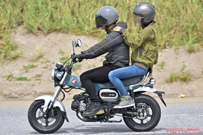 HONDA DAX125（2022年モデル）タンデム