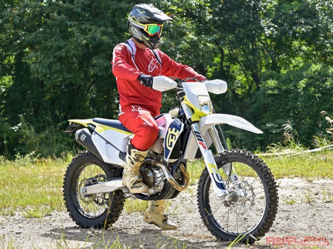 HUSQVARNA MOTORCYCLES FE501（2023年モデル）乗車姿勢