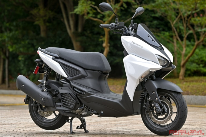 YAMAHA X FORCE（2022年モデル）右7:3ビュー