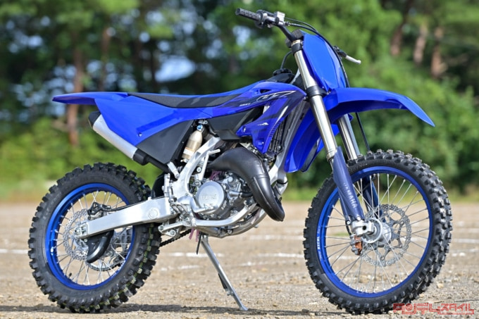 YAMAHA YZ125X（2023年モデル）右7:3ビュー