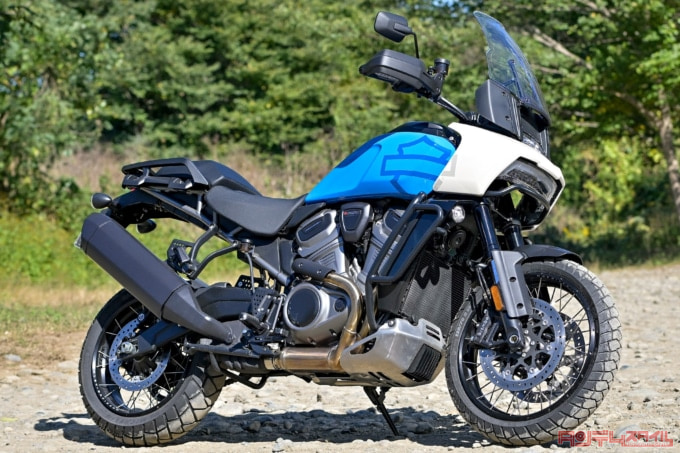 HARLEY-DAVIDSON PAN AMERICA 1250 SPECIAL（2022年モデル）右7:3ビュー