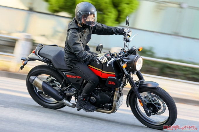 ROYAL ENFIELD SCRAM411（2022年モデル）