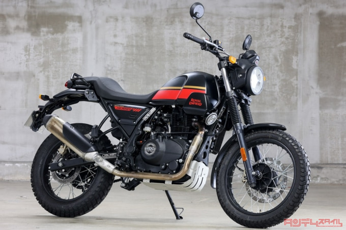 ROYAL ENFIELD SCRAM411（2022年モデル）右7:3ビュー