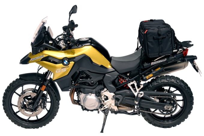 GOLDWIN MOTORCYCLE（ゴールドウインモーターサイクル）GOLDWIN MOTORCYCLE（ゴールドウインモーターサイクル）ツーリングリアバッグ 53 GSM27001を装着したBMW・F750GS