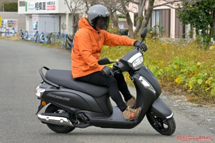 SUZUKI ADDRESS125（2022年モデル）Uターン