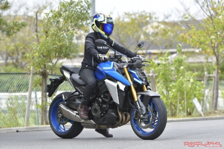 SUZUKI GSX-S1000 155㎝ライダー足つきチェック【脱・ビギナー！バイク選びをサポート】