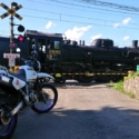 初夏の空と蒸気機関車とジェベル