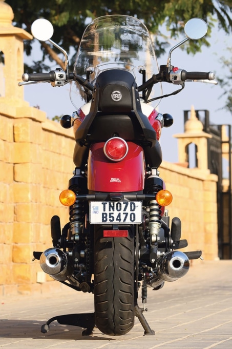 ROYAL ENFIELD SUPER METEOR650 TOURER（2023年モデル）リヤビュー