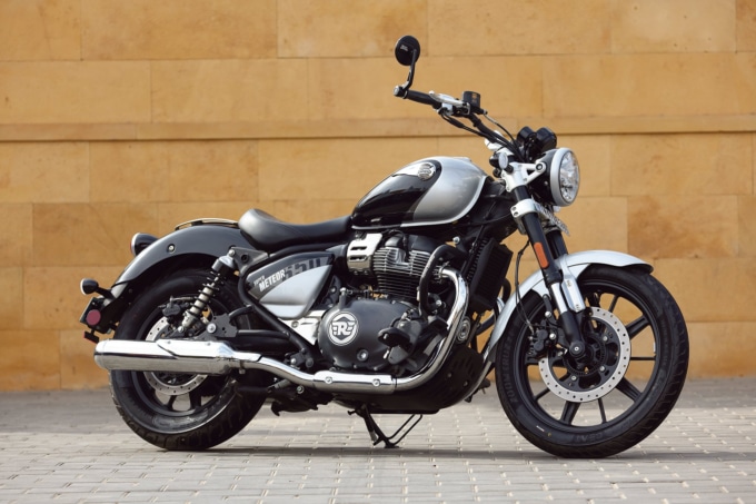 ROYAL ENFIELD SUPER METEOR650（2023年モデル）オプションパーツ装着者