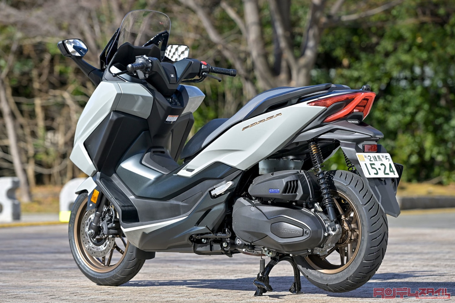 HONDA FORZA ：250㏄スクーター随一のスポーツ性能 バイク車両インプレ・解説 タンデムスタイル