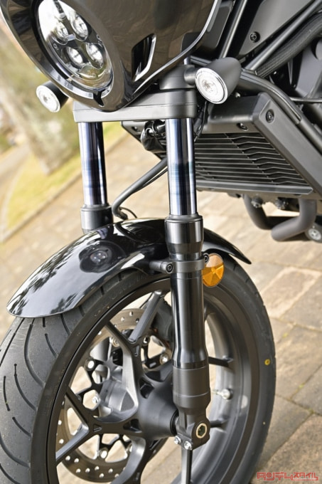 HONDA REBEL1100T Dual Clutch Transmission（2023年モデル）フロントフォーク