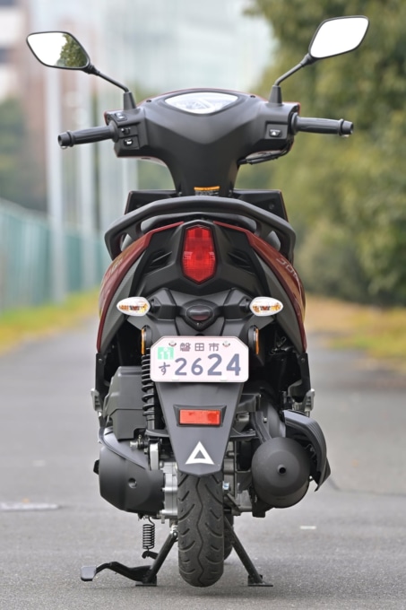 YAMAHA JOG125（2023年モデル）リヤビュー