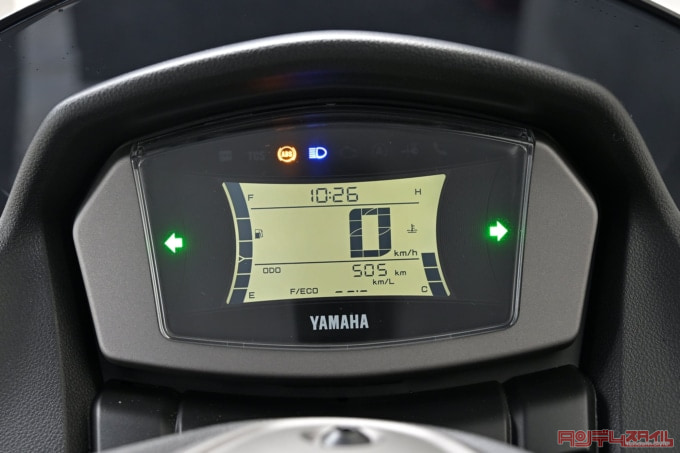 YAMAHA NMAX155（2023年モデル）メーター