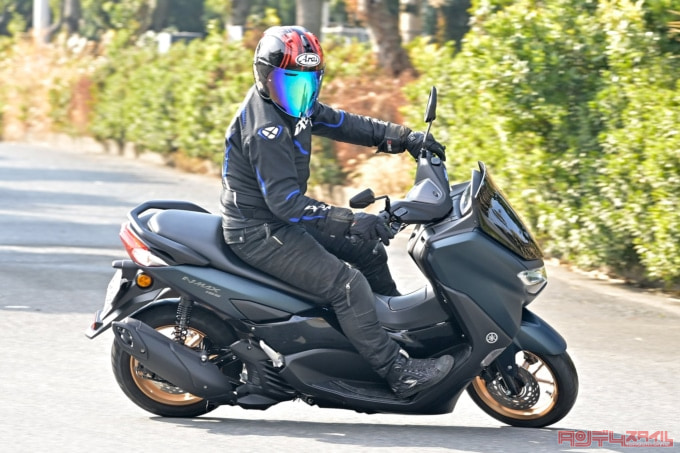 YAMAHA NMAX155（2023年モデル）Uターン