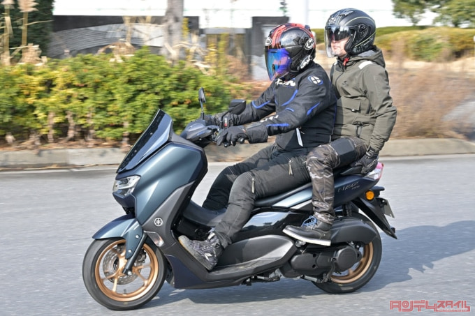 YAMAHA NMAX155（2023年モデル）タンデム走行