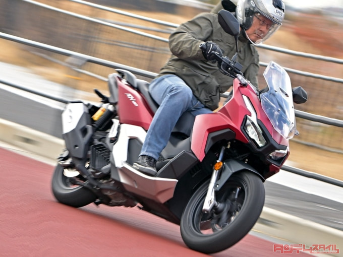 HONDA ADV160（2023年モデル）走行