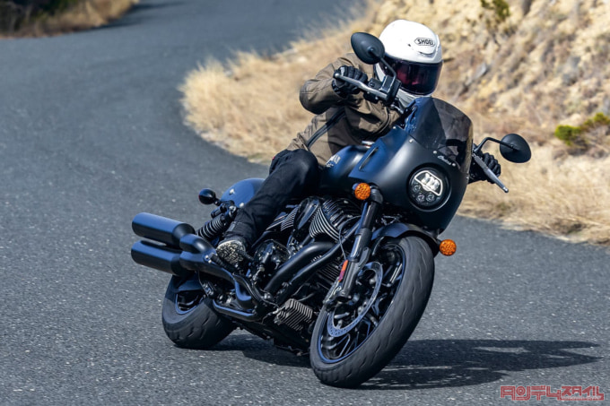 INDIAN MOTORCYCLE SPORT CHIEF（2023年モデル）走行
