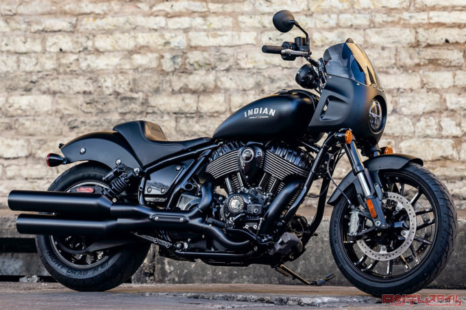 INDIAN MOTORCYCLE SPORT CHIEF（2023年モデル）