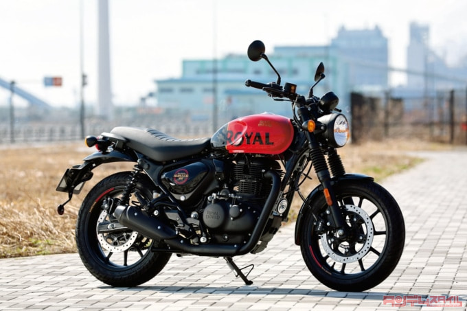 ROYAL ENFIELD HUNTER350（2023年モデル）7:3ビュー