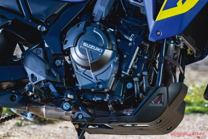 SUZUKI V-STROM800DE（2023年モデル）エンジン