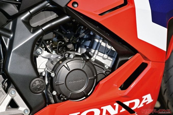 HONDA CBR250RR（2023年モデル）エンジン