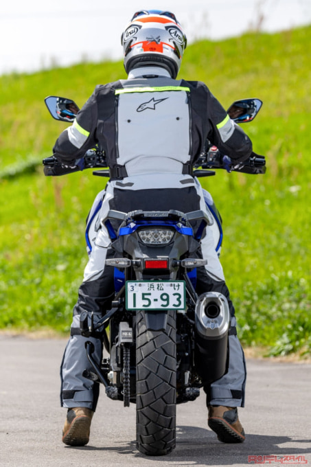 SUZUKI V-STROM1050DE（2023年モデル）足つき