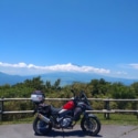 照れ屋な富士山とV-STROM650
