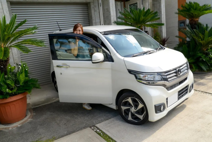 駅のない街に住む家族が出した電動バイクという結論「1台の EV車を買うよりも、2台の EM1 e:」