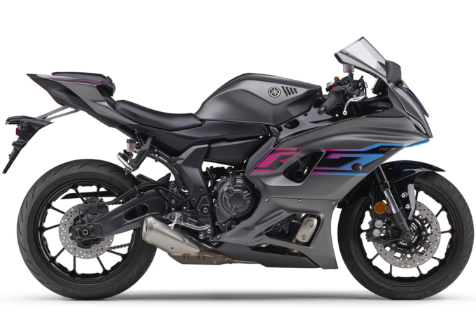 2401_YZF-R7_01