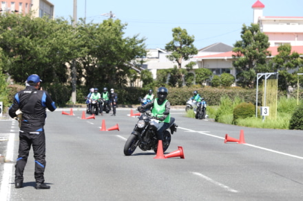 SUZUKI 30歳以下のバイク初心者向け 安全運転スクール‟U30スズキセイフティスクール”を全国5会場で開催
