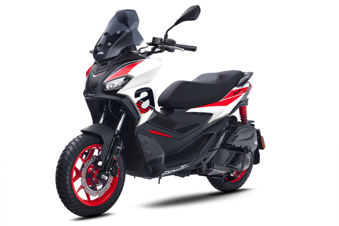 2504新車SR GT 200_メイン