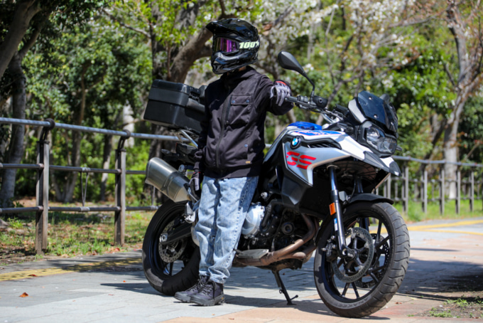 オフロードヘルメット マッドジャンパー×F750GS