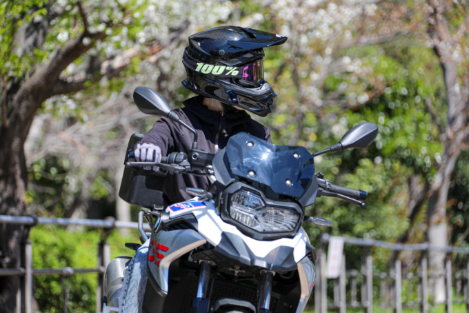 オフロードヘルメット マッドジャンパー×F750GS