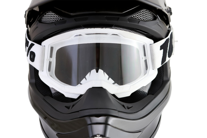 ジーロット ZEALOT マッドジャンパー2 CARBON HYBRID ゴーグル比較 Strata2