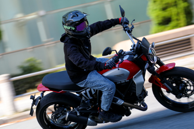 オフロードヘルメット マッドジャンパー× SCRAMBLER ICON