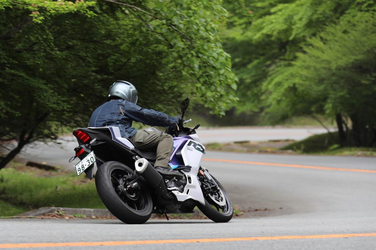 YZF-R3 新車外し!DUNLOP GPR300 前後セット25年製造