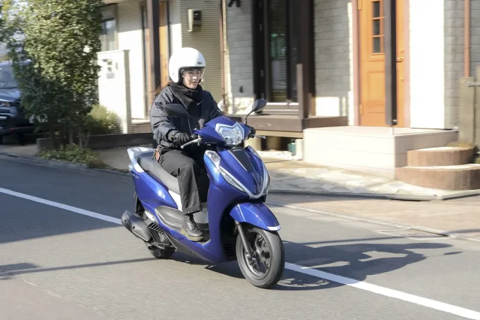免許取り立ての女性ライダーが「スーパーカブ110」と「リード125（LEAD125）」に乗ってみた感想は都内の普段遣いにベストな選択