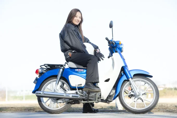 免許取り立ての女性ライダーが「スーパーカブ110」と「リード125（LEAD125）」に乗ってみた感想は都内の普段遣いにベストな選択