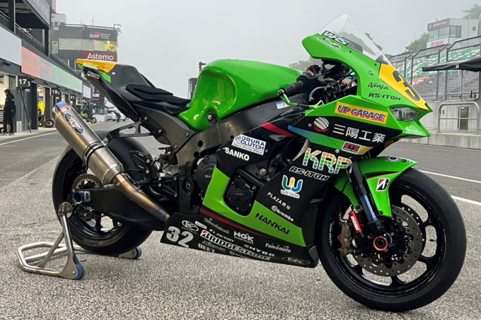 2025 ナップスモトフェス はたらくクルマ展示車両 全日本ロードレース選手権参戦車両「KRP三陽工業＆RS-ITOH Ninja ZX-10R」