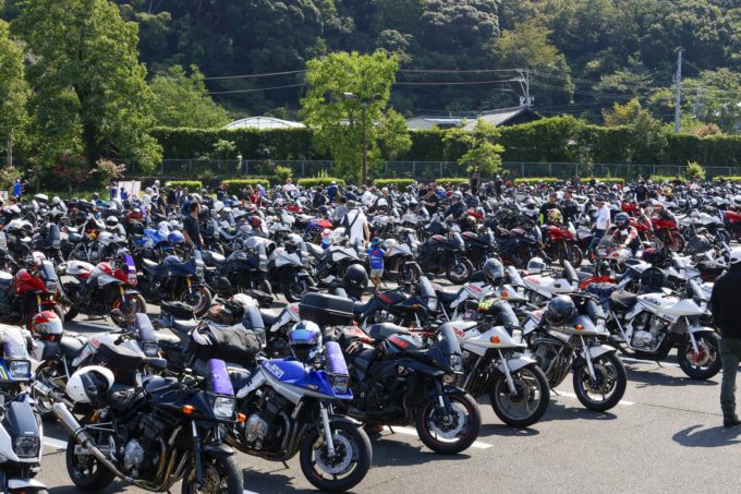 今年もやってくるカタナ乗りの祭典「KATANA Meeting 2025」2024年も大盛況で1153台来場