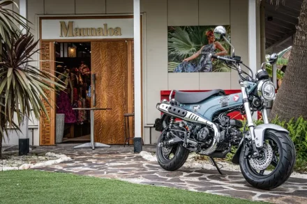 はじめてのバイクにおすすめ！ 通勤・通学、二人乗りもOKの遊べる125cc『ダックス125』は初心者の人も安心です！【原付二種で楽しむホンダのバイク！ ／Honda Dax125 前編】