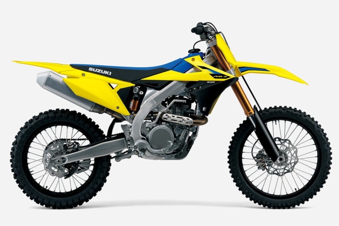 スズキ RM-Z250 2026年モデル チャンピオンイエローNo.2 真横からの画像