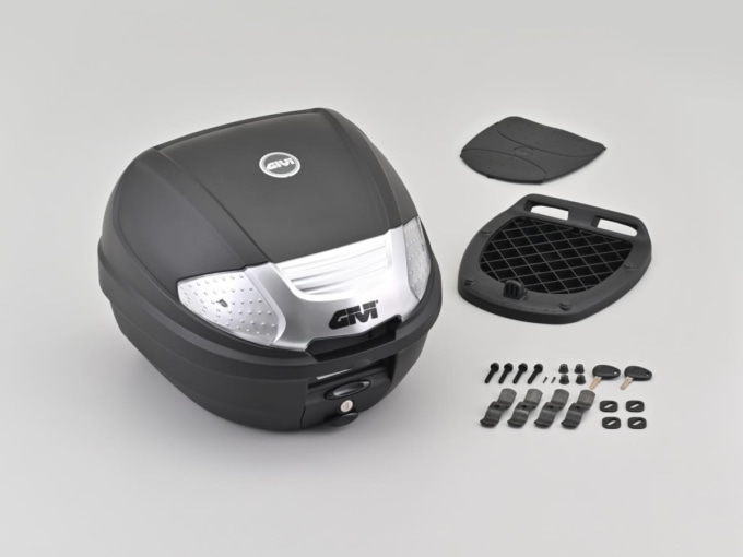 GIVI トップケース 30L E300NT2B製品単体と付属品の画像