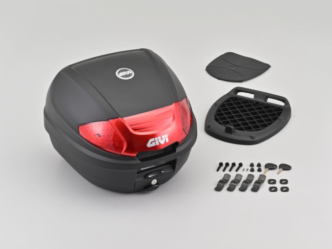 GIVI トップケース 30L E300N2B製品単体とその他付属品の画像
