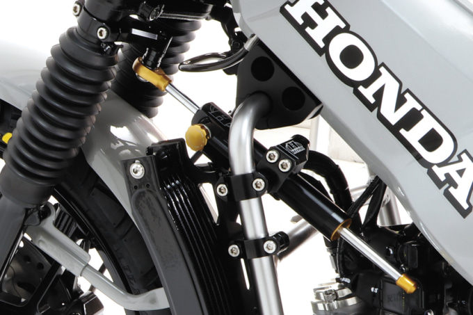 アクティブ CT125ハンターカブ用オイルクーラー ステアリングダンパーとの同時装着も可能