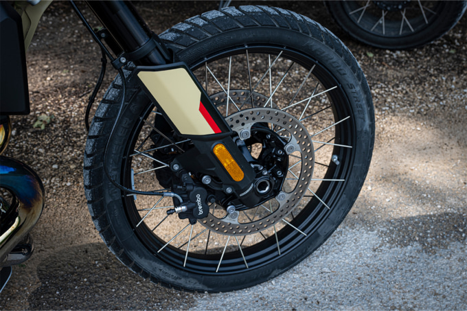 BMW R12 G/S 21インチのフロントホイールの図