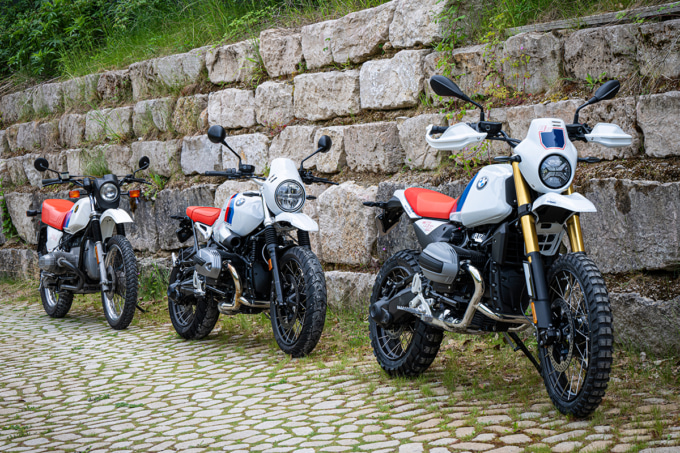BMW R12 G/S 初代R80 G/S（左）、R nine TアーバンG/S（中）も展示