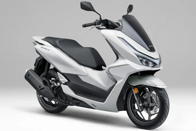 ガソリン車代表として比較される原付二種スクーター『PCX』