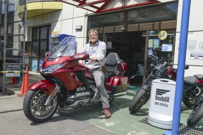 高木さんと愛車ゴールドウイング。